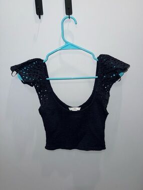 H&M Navy Blue Cropped Scoop Top with Crochet Flutter Sleeves